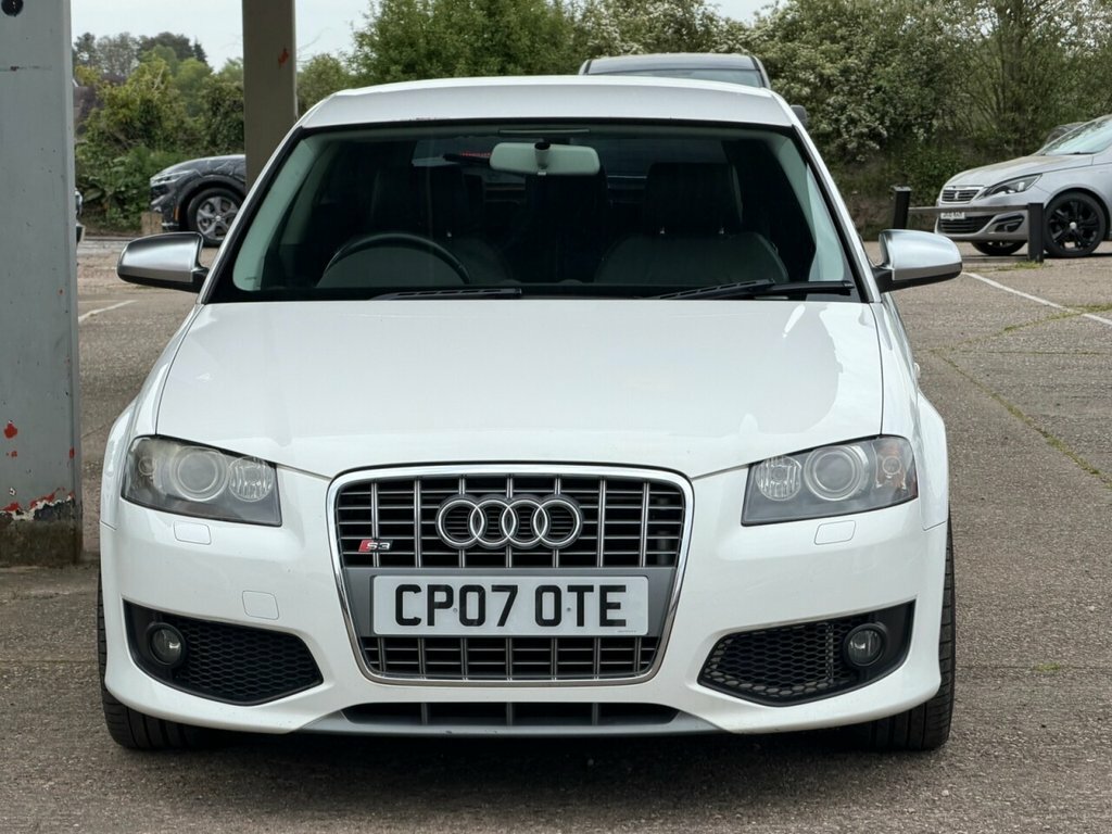 Audi S3 Hatchback CP07OTE White #2