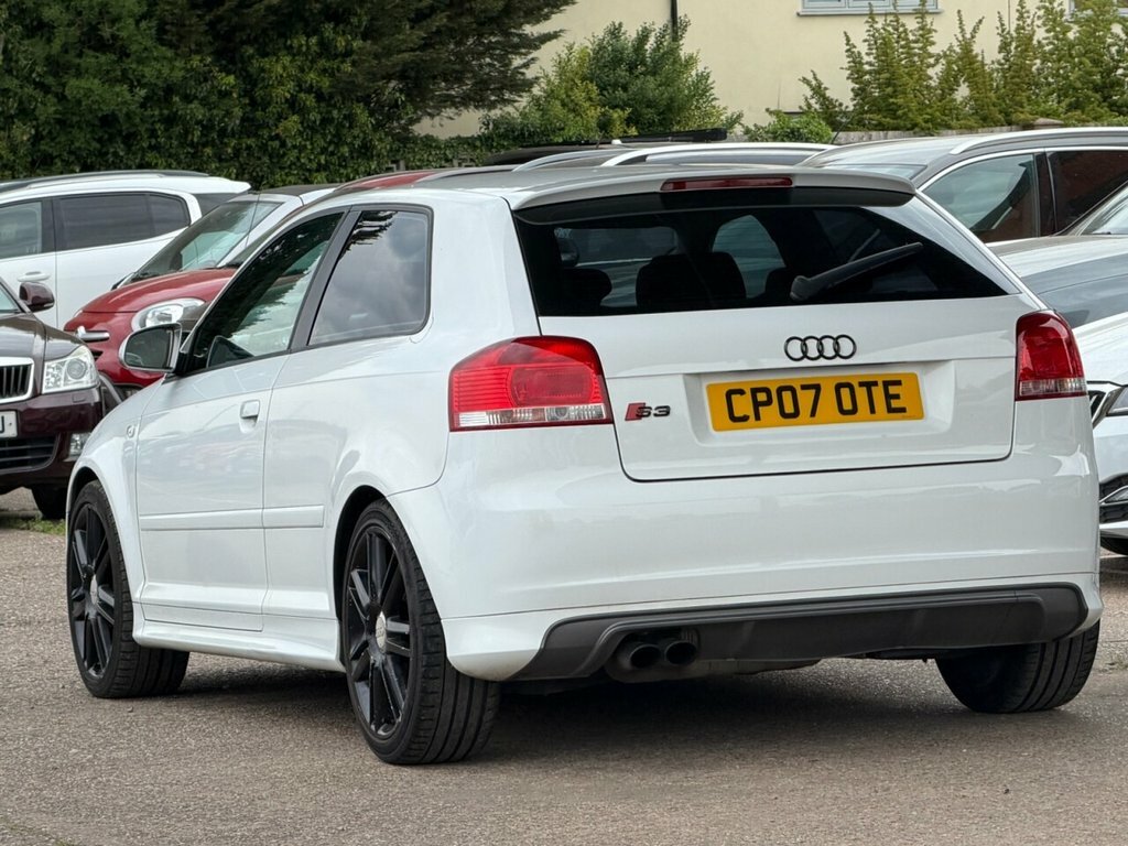 Audi S3 Hatchback CP07OTE White #4
