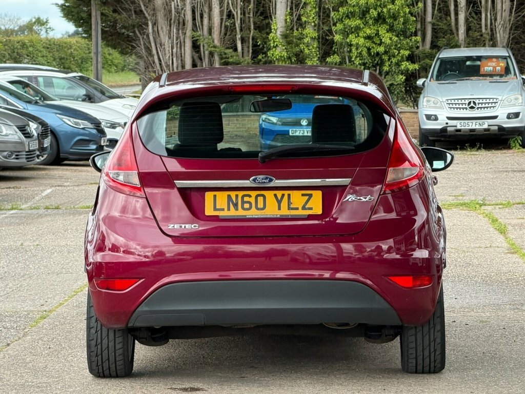 Ford Fiesta 1L Zetec Red #4