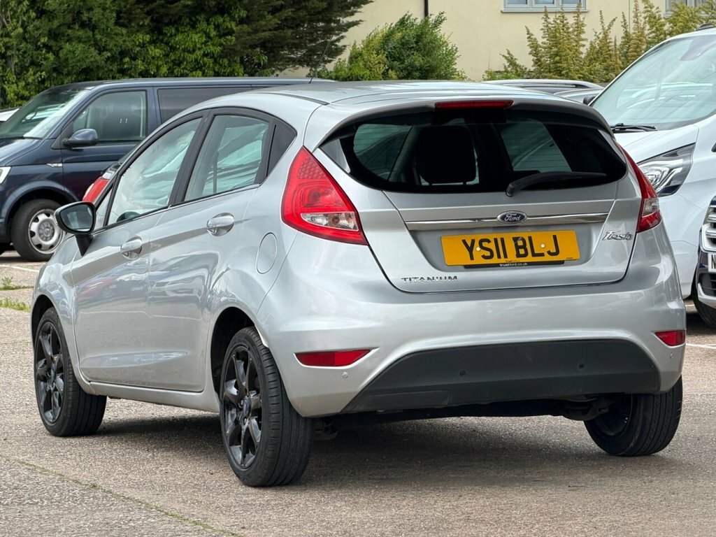 Ford Fiesta 1L Titanium YS11BLJ Silver #4