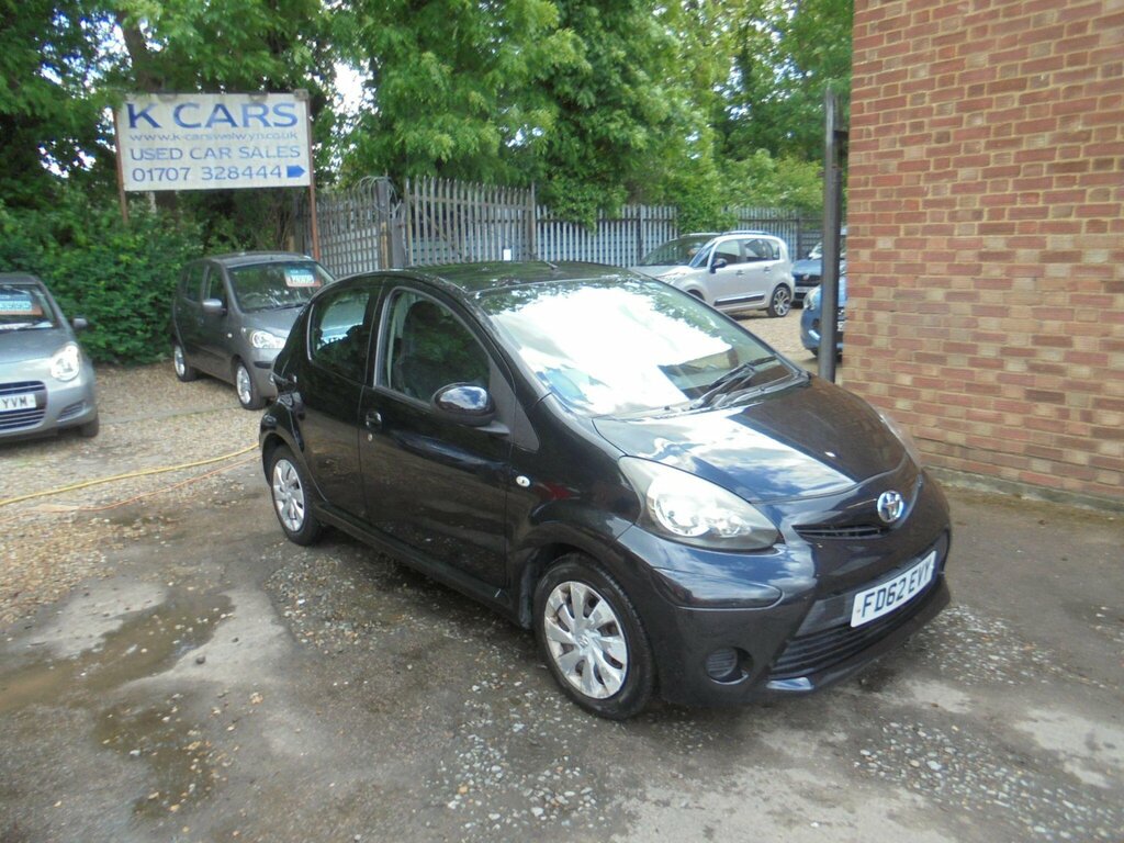 Toyota Aygo 1.0 Vvt-i Ice Euro 5 FD62EVY Black #2