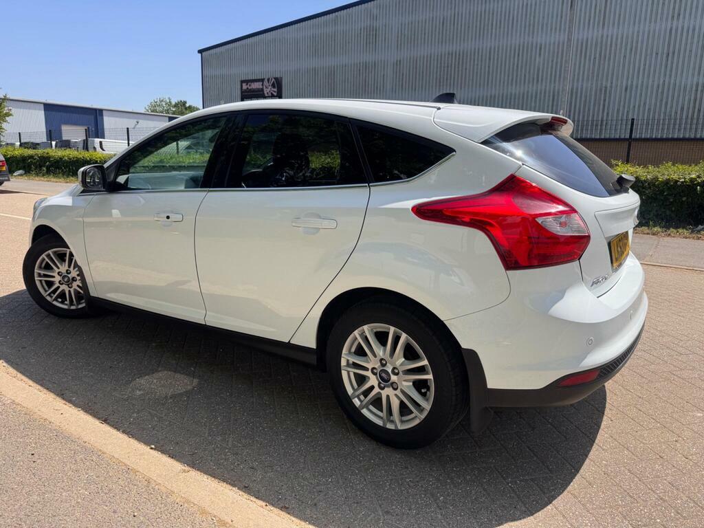 Ford Focus 1.0T Ecoboost Titanium Euro 5 S S LK63GVO White #3