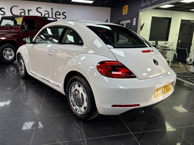 Volkswagen Beetle Tsi Design Hatchback CX62TKZ White #2