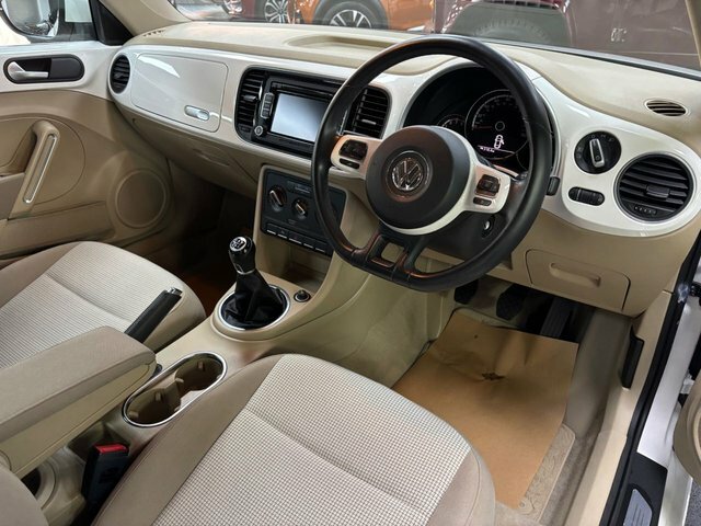 Volkswagen Beetle Tsi Design Hatchback CX62TKZ White #6