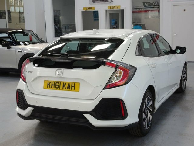 Honda Civic 1.0 Vtec Turbo Se Hatchback Euro White #5