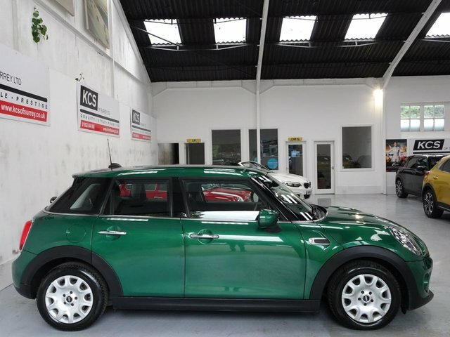 Mini Hatch 1.5 One Classic Hatchback Steptronic Eu KN20KOW Green #3
