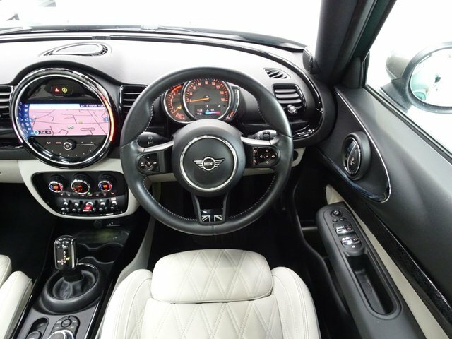 Mini Clubman 1.5 Cooper Exclusive Estate 6Dr Steptronic HK72SUF Green #6