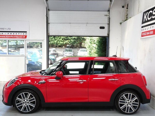 Mini Hatch 2.0 Cooper S Exclusive Hatchback Steptr LG72TUY Red #3