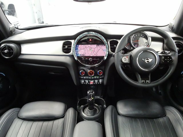 Mini Hatch 2.0 Cooper S Exclusive Hatchback Steptr LG72TUY Red #2