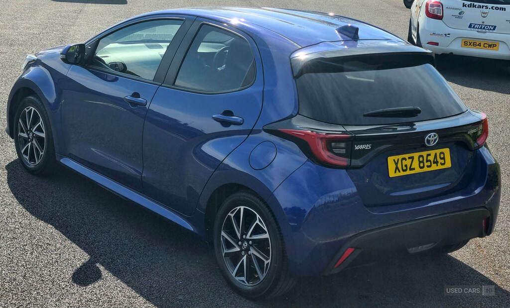 Toyota Yaris 1.5 Hybrid Design Cvt XGZ8549 Blue #5