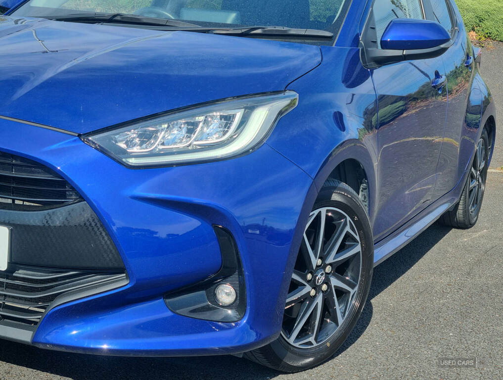Toyota Yaris 1.5 Hybrid Design Cvt XGZ8549 Blue #2