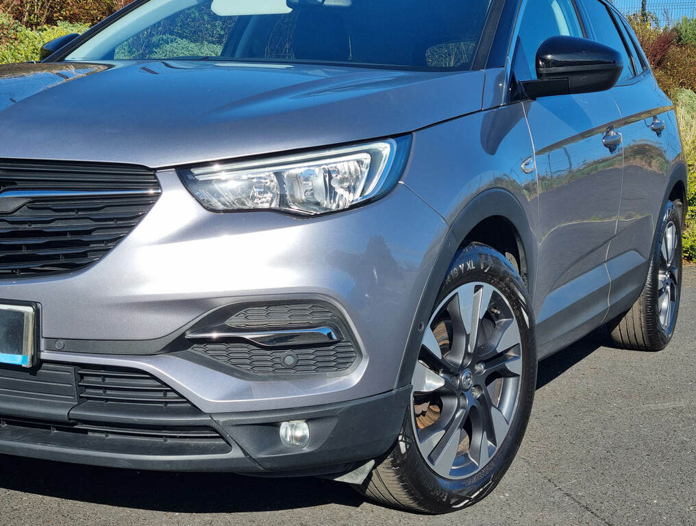 Vauxhall Grandland X 1.2 Turbo Sri Nav XUI8593 Grey #2