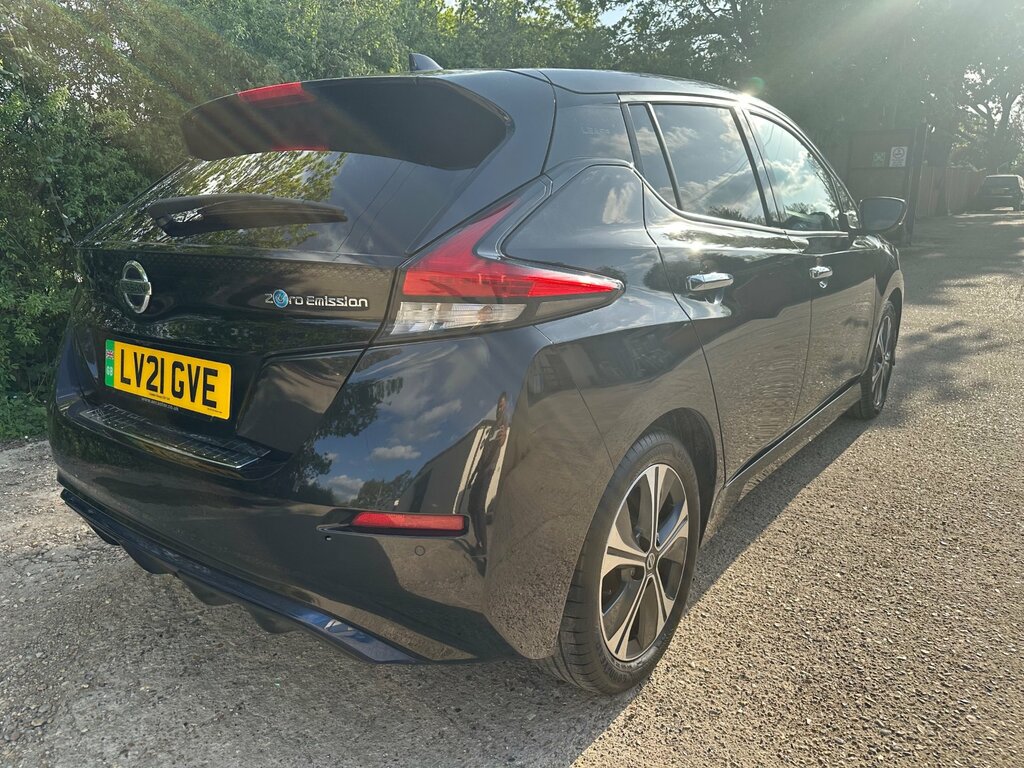 Nissan Leaf 40Kwh 10 Hatchback 150 Ps LV21GVE Black #3
