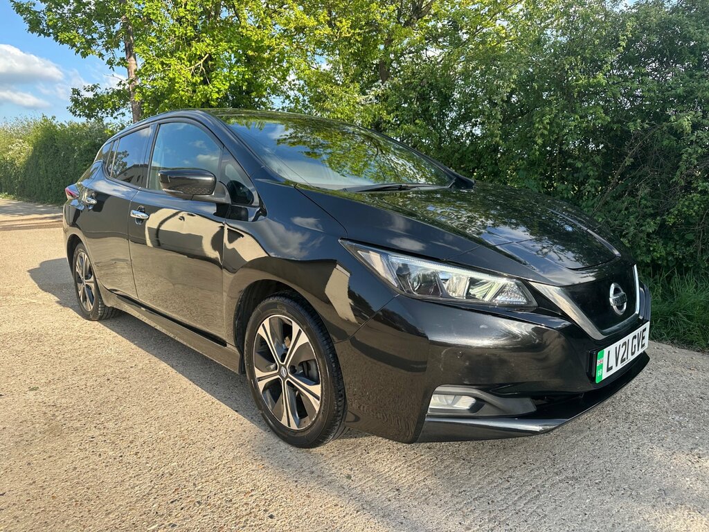 Nissan Leaf 40Kwh 10 Hatchback 150 Ps Black