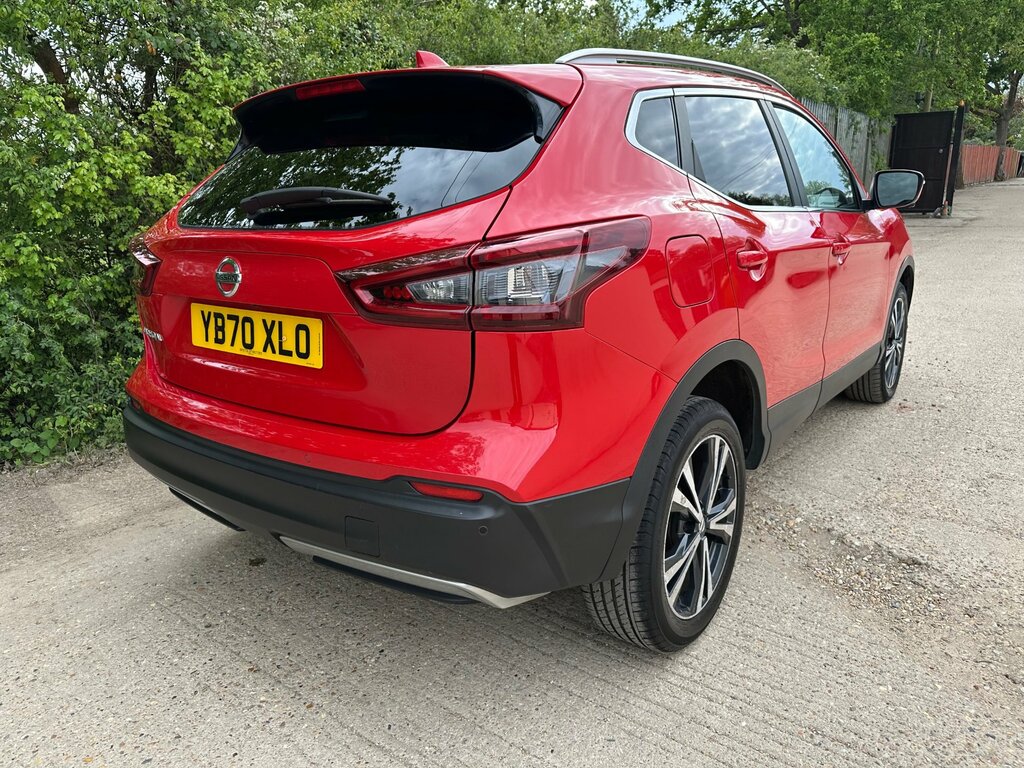 Nissan Qashqai 1.3 Dig-t N-connecta Suv Euro 6 YB70XLO Red #3