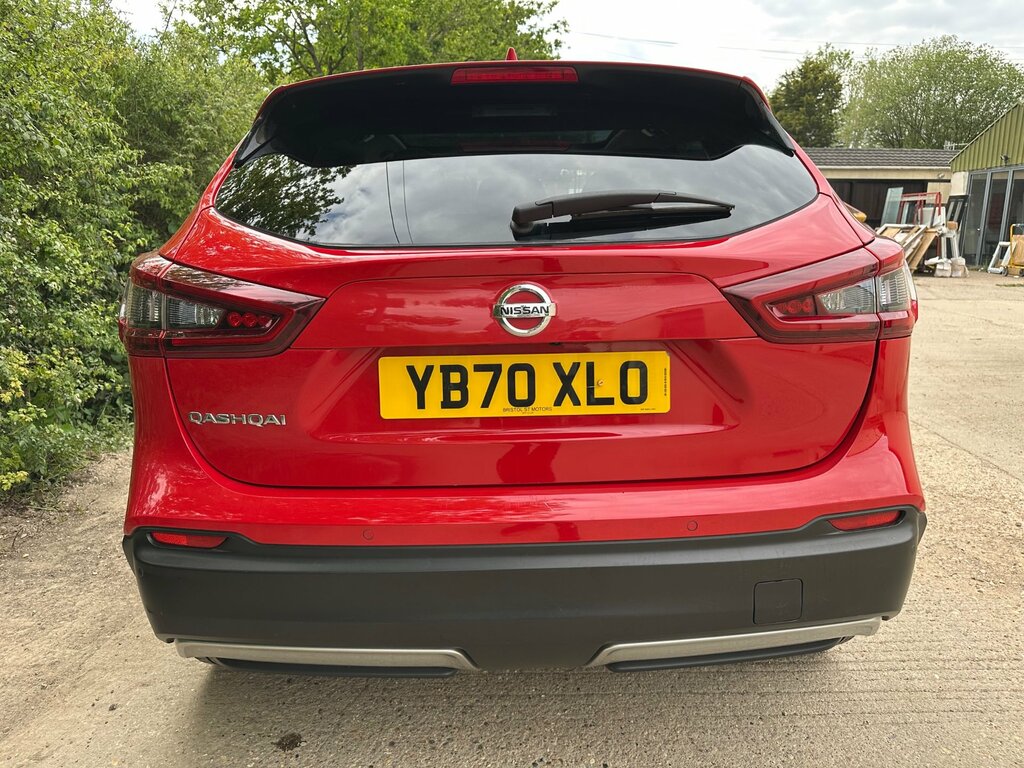 Nissan Qashqai 1.3 Dig-t N-connecta Suv Euro 6 YB70XLO Red #4
