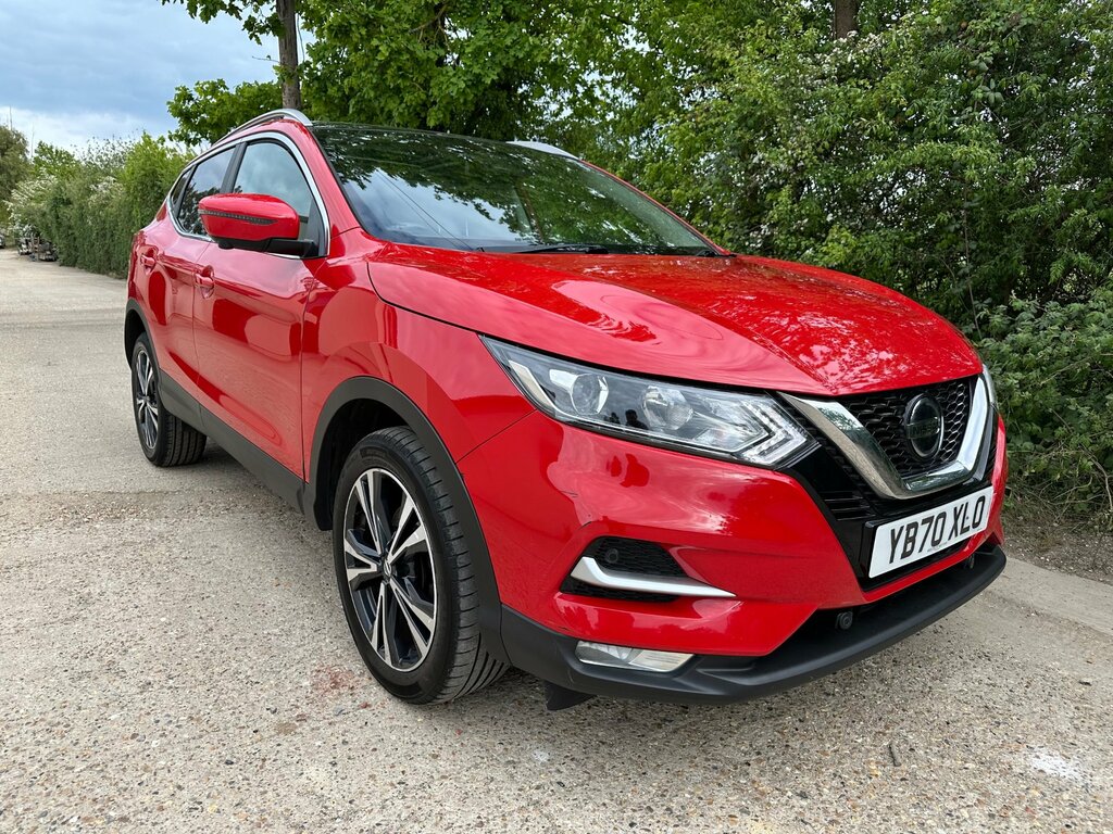 Nissan Qashqai 1.3 Dig-t N-connecta Suv Euro 6 Red