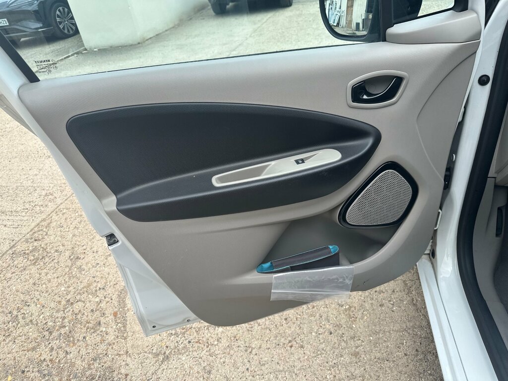 Renault Zoe 22Kwh Dynamique Nav Hatchback B White #28