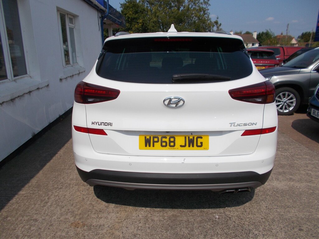 Hyundai Tucson 1.6 Crdi Se Nav 2Wd WP68JWG White #5