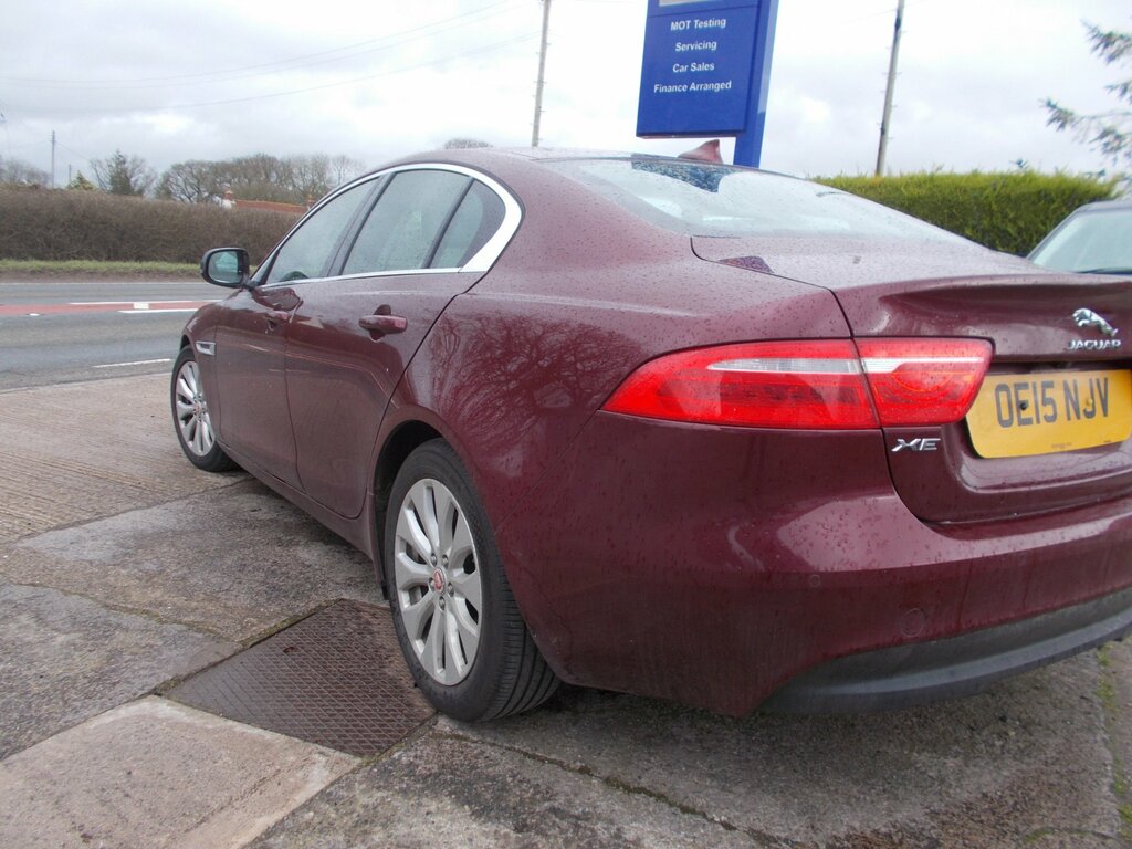 Jaguar XE 2.0D Portfolio Saloon Euro 6 Ss OE15NJV Red #6