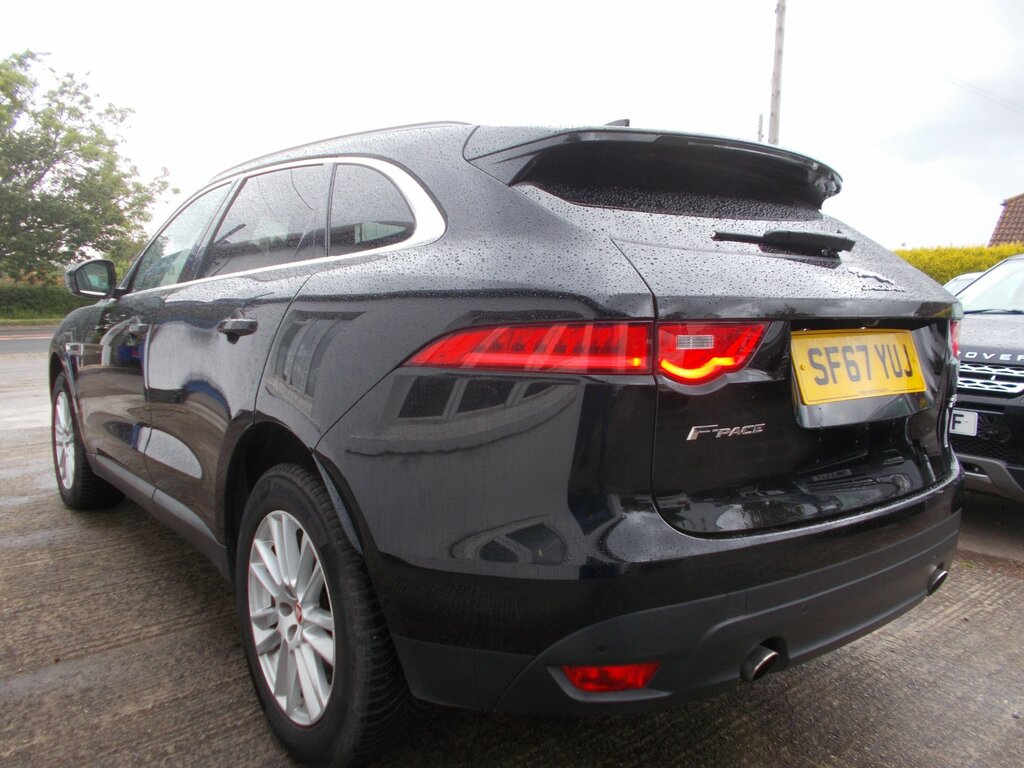Jaguar F-Pace 2.0 P250i Portfolio Suv Awd Euro 6 SF67YUJ Black #6