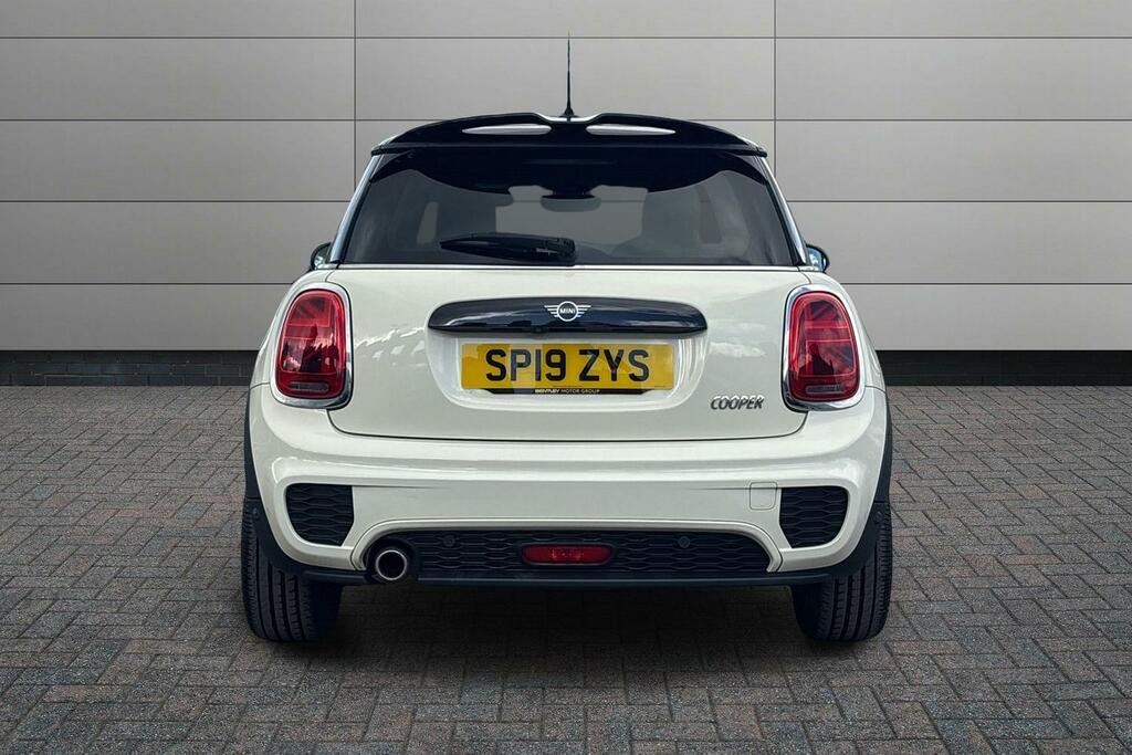 Mini Hatch 1.5 Cooper Sport Euro 6 Ss SP19ZYS #3