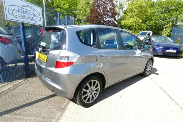 Honda Jazz 2010 1.4 I-vtec Si Hatchback Eur DL10ZJU Silver #5