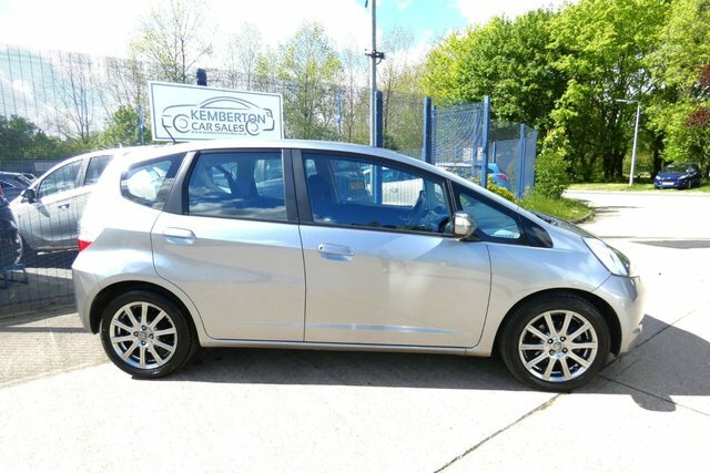 Honda Jazz 2010 1.4 I-vtec Si Hatchback Eur DL10ZJU Silver #4