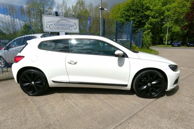 Volkswagen Scirocco 2009 2.0 Tsi Gt Hatchback Euro 4 White #4