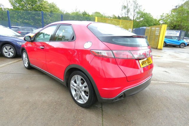 Honda Civic 2011 1.8 I-vtec Es-t Hatchback Red #6