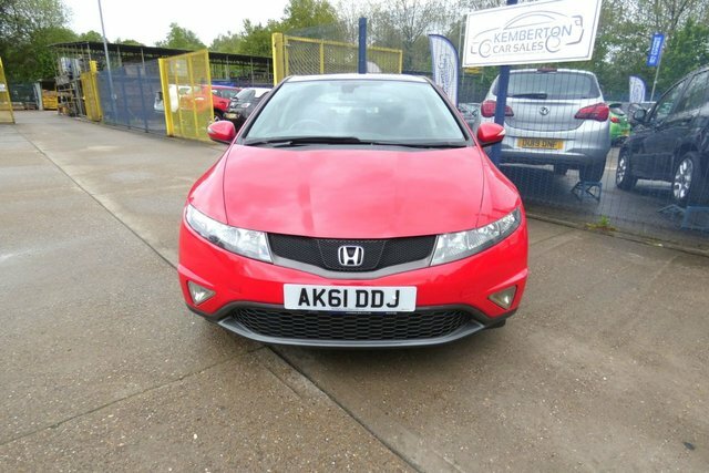 Honda Civic 2011 1.8 I-vtec Es-t Hatchback Red #2