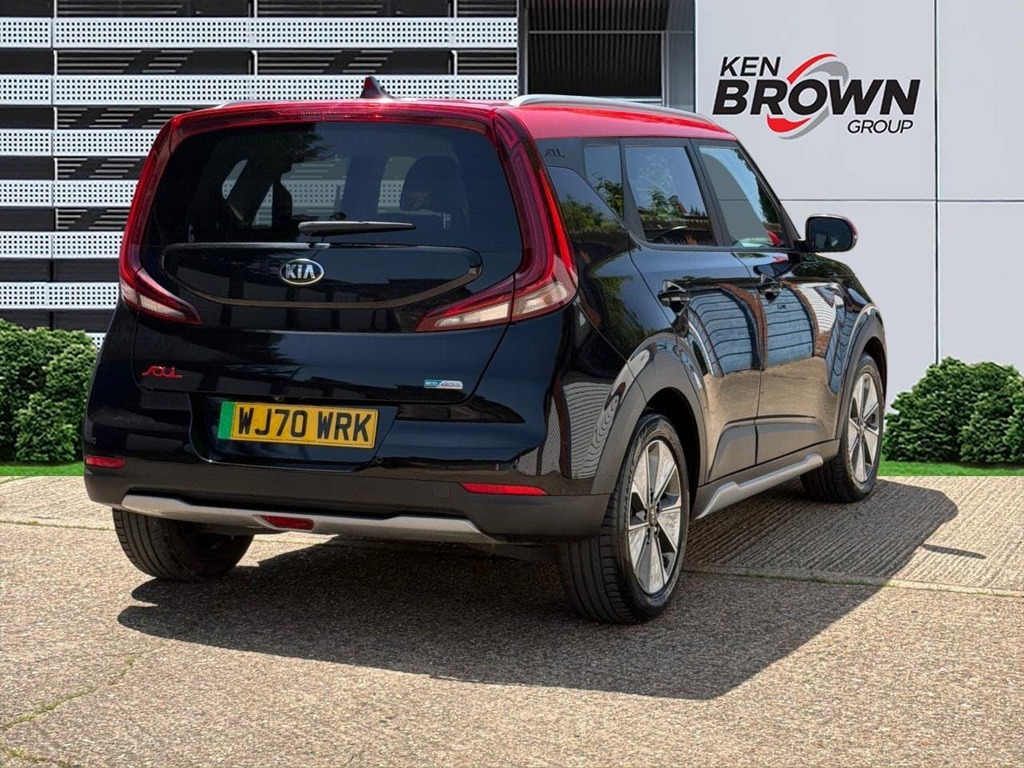 Kia Soul 64Kwh First Edition Suv Black #6