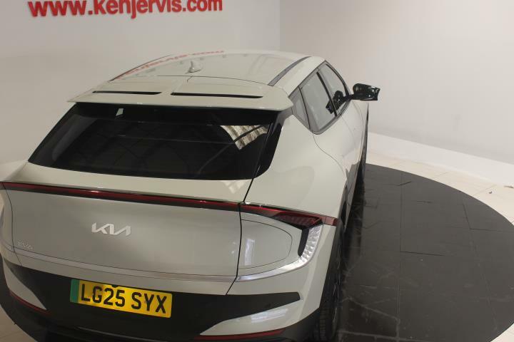 Kia EV6 63Kwh Wave Hatchback 167 Bhp LG25SYX White #6