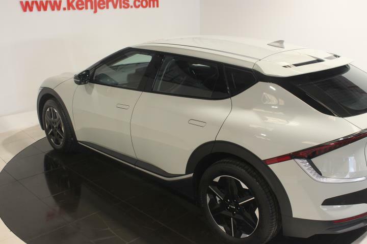 Kia EV6 63Kwh Wave Hatchback 167 Bhp LG25SYX White #4