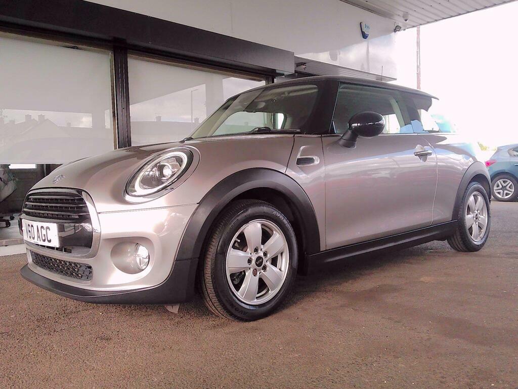 Mini Hatch 1.5 Cooper Classic Steptronic Euro 6 S S Silver