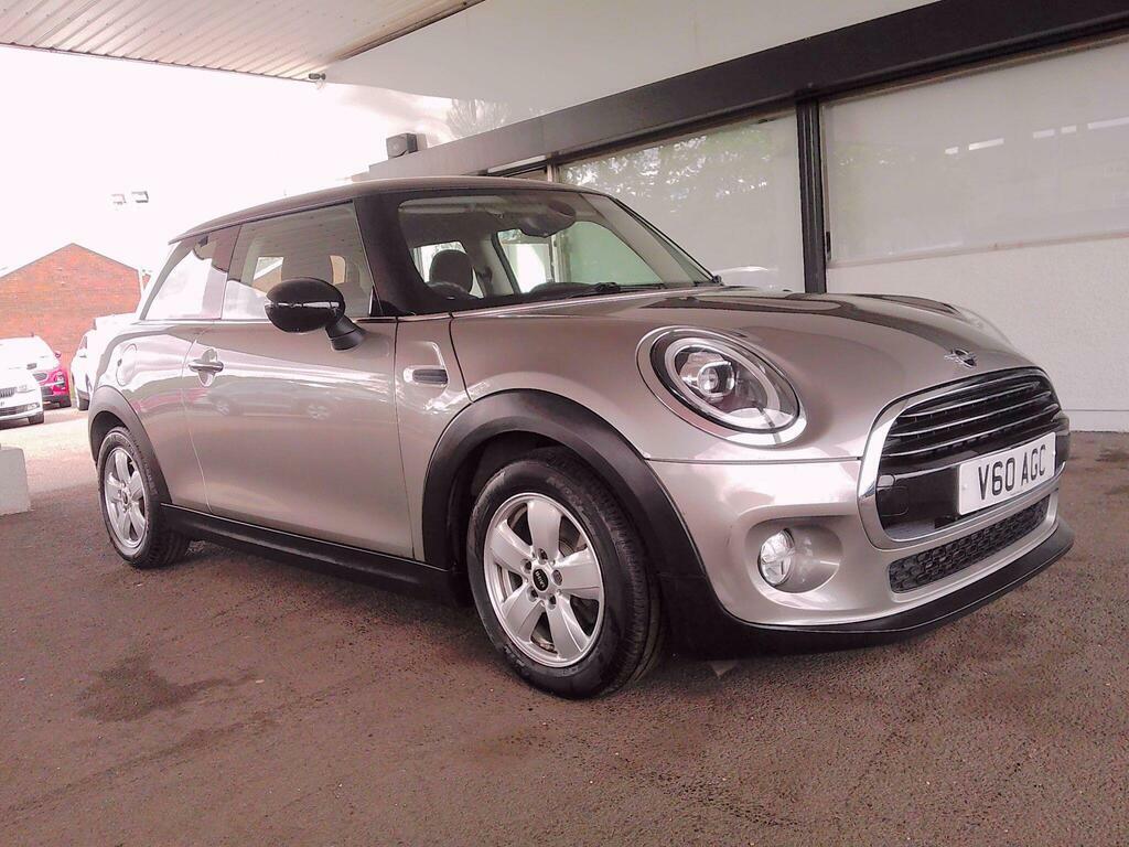 Mini Hatch 1.5 Cooper Classic Steptronic Euro 6 S S  Silver #2