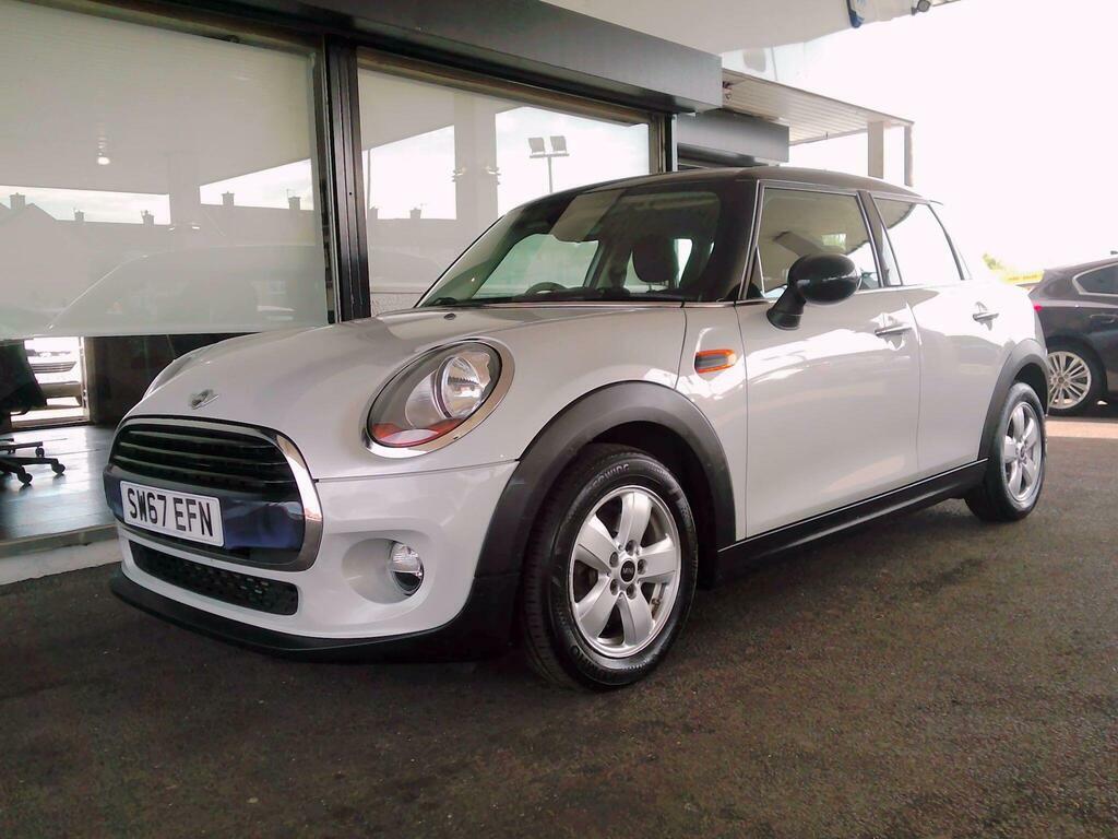Mini Hatch 1.5 Cooper Euro 6 S S Silver