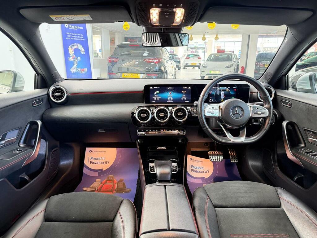 Mercedes-Benz A Class 1.5 A180d Amg Line Executive 7G-dct Euro 6 Ss Silver