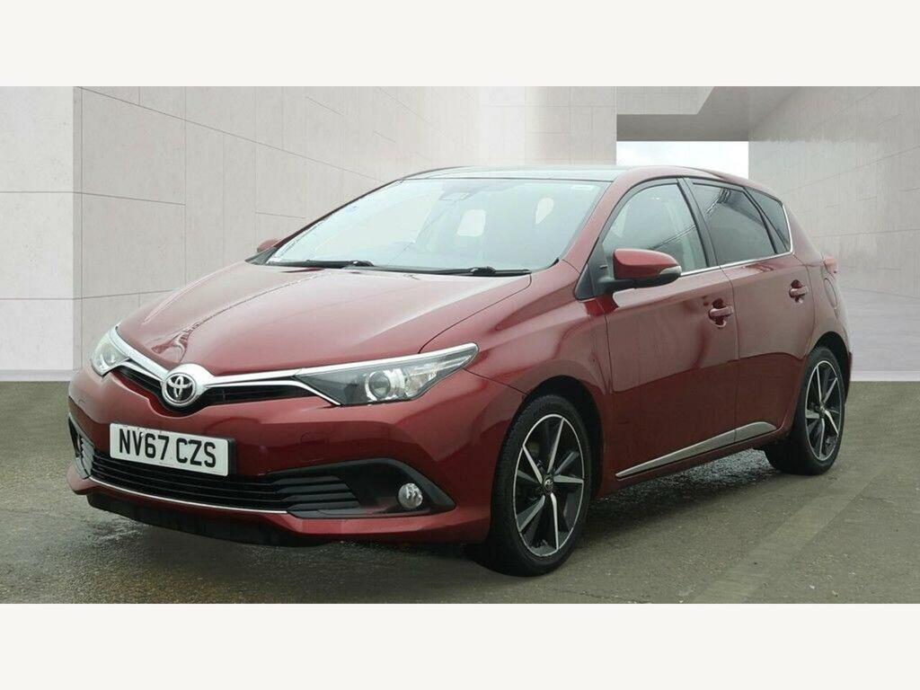 Toyota Auris 1.2 Vvt-i Design Cvt Euro 6 Ss Safety Sens Red