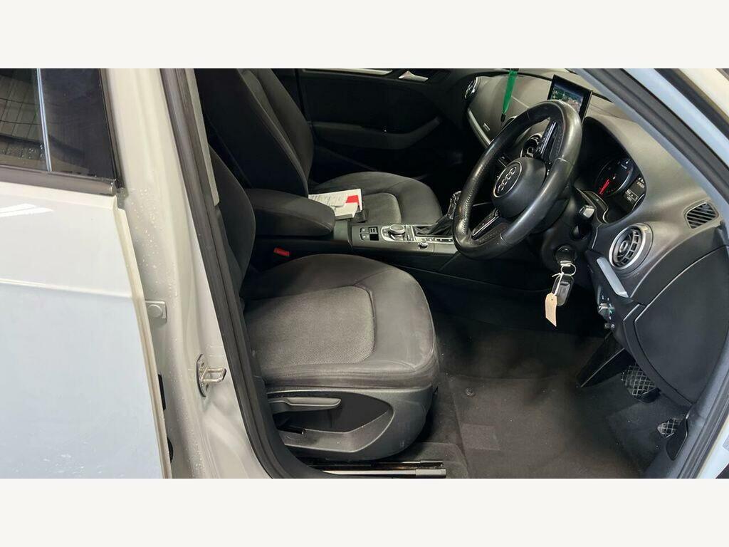 Audi A3 2.0 Tdi Se Technik Sportback S Tronic 6Spd Eu LV66HJG White #6