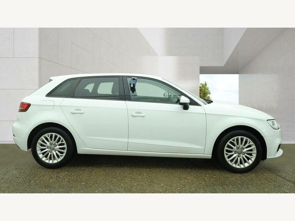 Audi A3 2.0 Tdi Se Technik Sportback S Tronic 6Spd Eu LV66HJG White #4