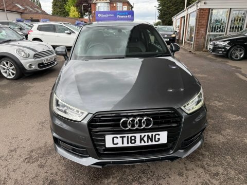 Audi A1 1.6 Tdi Black CT18KNG  #2