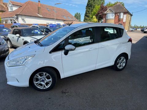 Ford B-Max 1.4 Zetec Euro LG63SBX #2