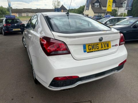 MG MG6 Hatchback 1.9 White #6