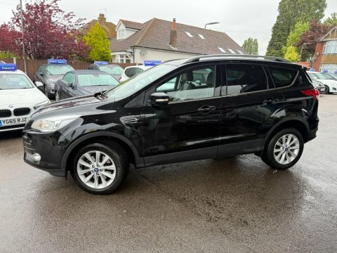 Ford Kuga 2.0 Tdci Titanium EO66MTV #2