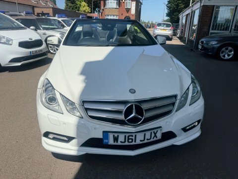 Mercedes-Benz E Class 2.1 E220 Cdi WJ61JJX #2