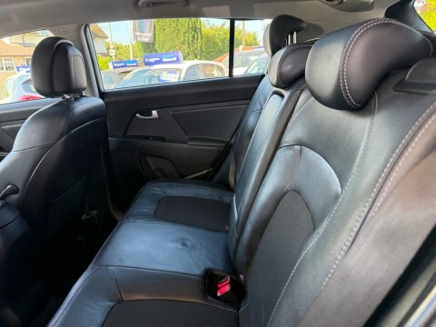 Kia Sportage 1.7 Crdi Ecodynamics White #5