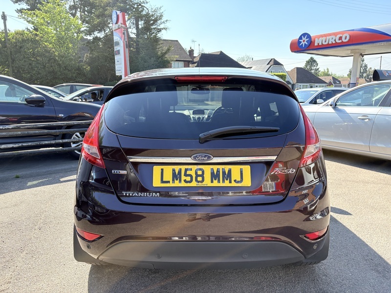 Ford Fiesta Titanium Tdci Red #4