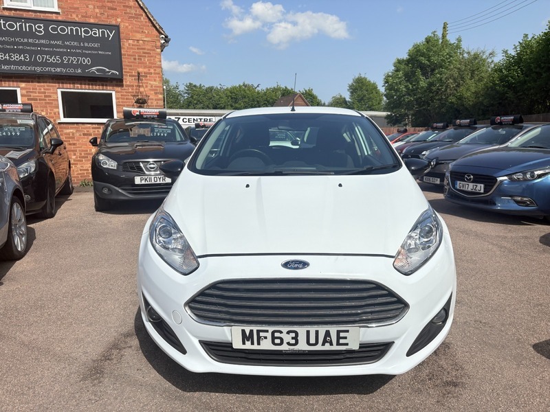 Ford Fiesta Zetec White #3