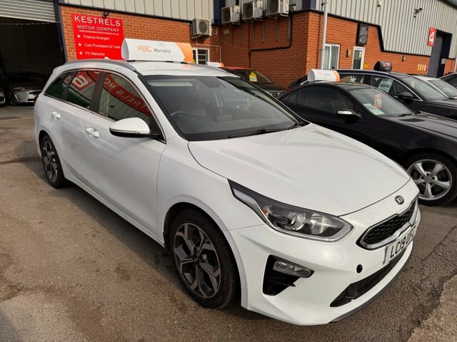 Kia Ceed Crdi 3 Sportswagon LC19UFZ White #2